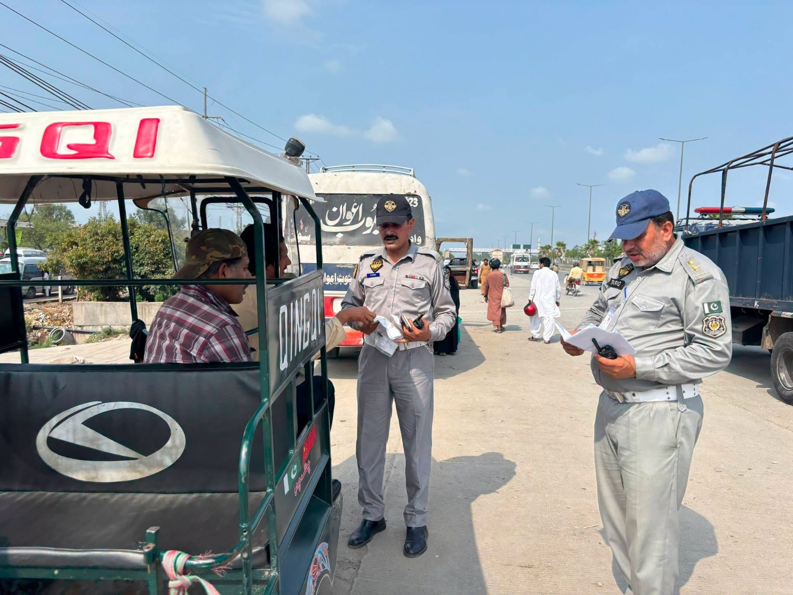 CTO Islamabad visits Faizabad; orders intensified action against illegal bus stands, encroachments, and traffic violations