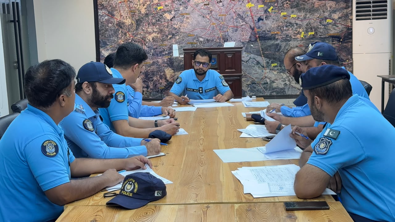 SSP Operations Islamabad holds meeting with officers of Saddar Zone