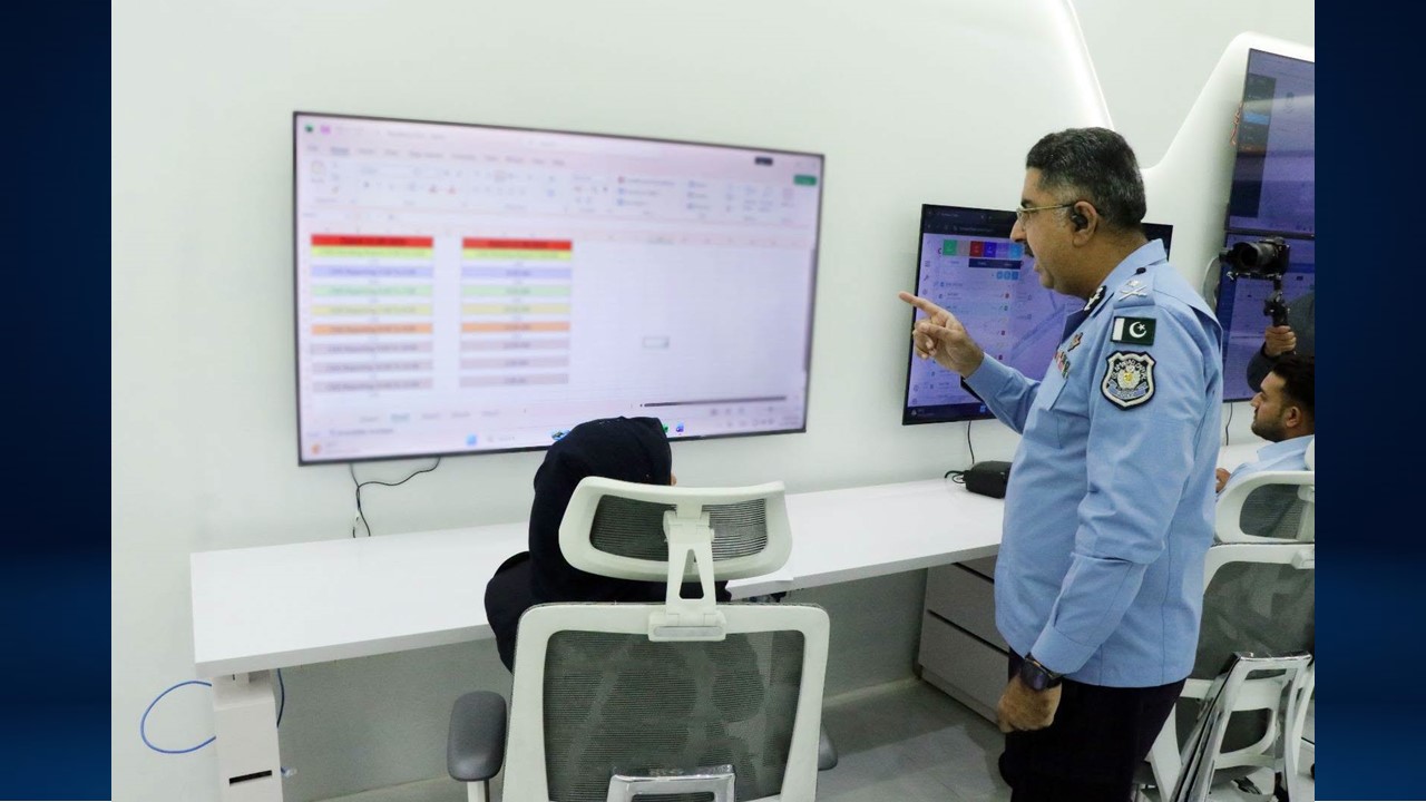 IGP Islamabad Syed Ali Nasir Rizvi Visits Command, Control, Communication and Coordination Centre (4C)