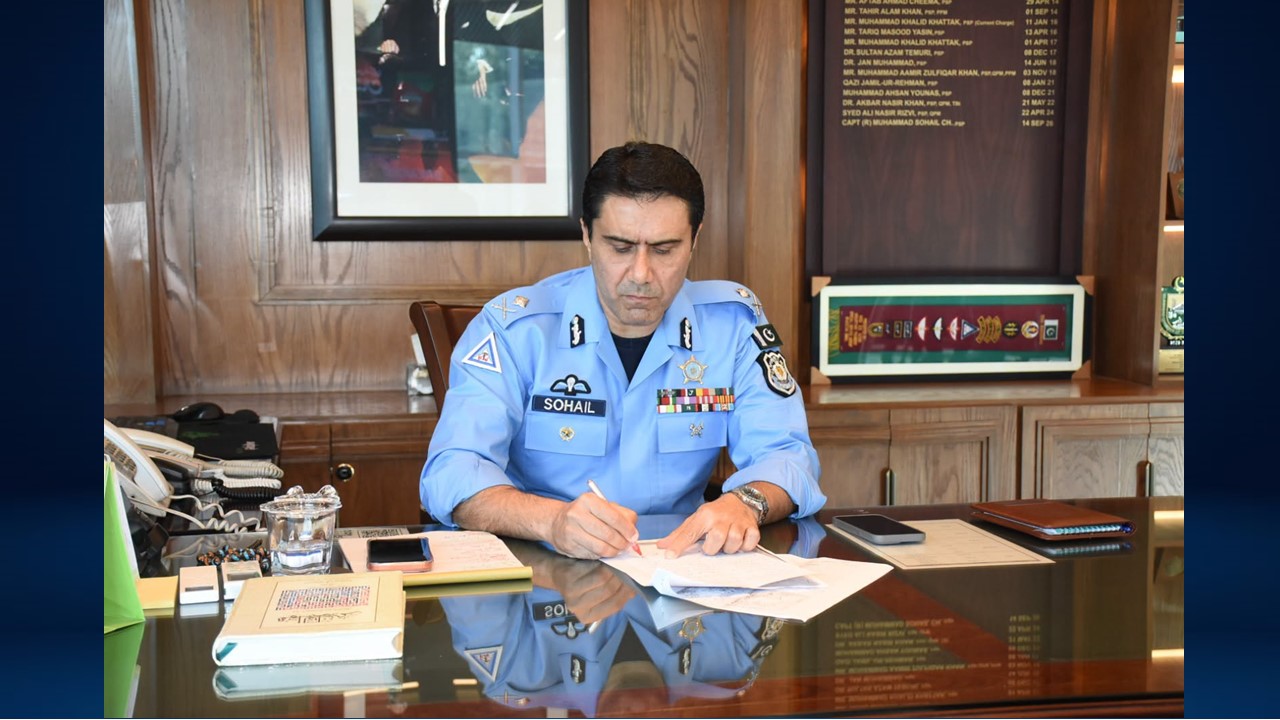 IGP Islamabad Holds Orderly Room; Directs Timely Resolution of Police Officers Issues