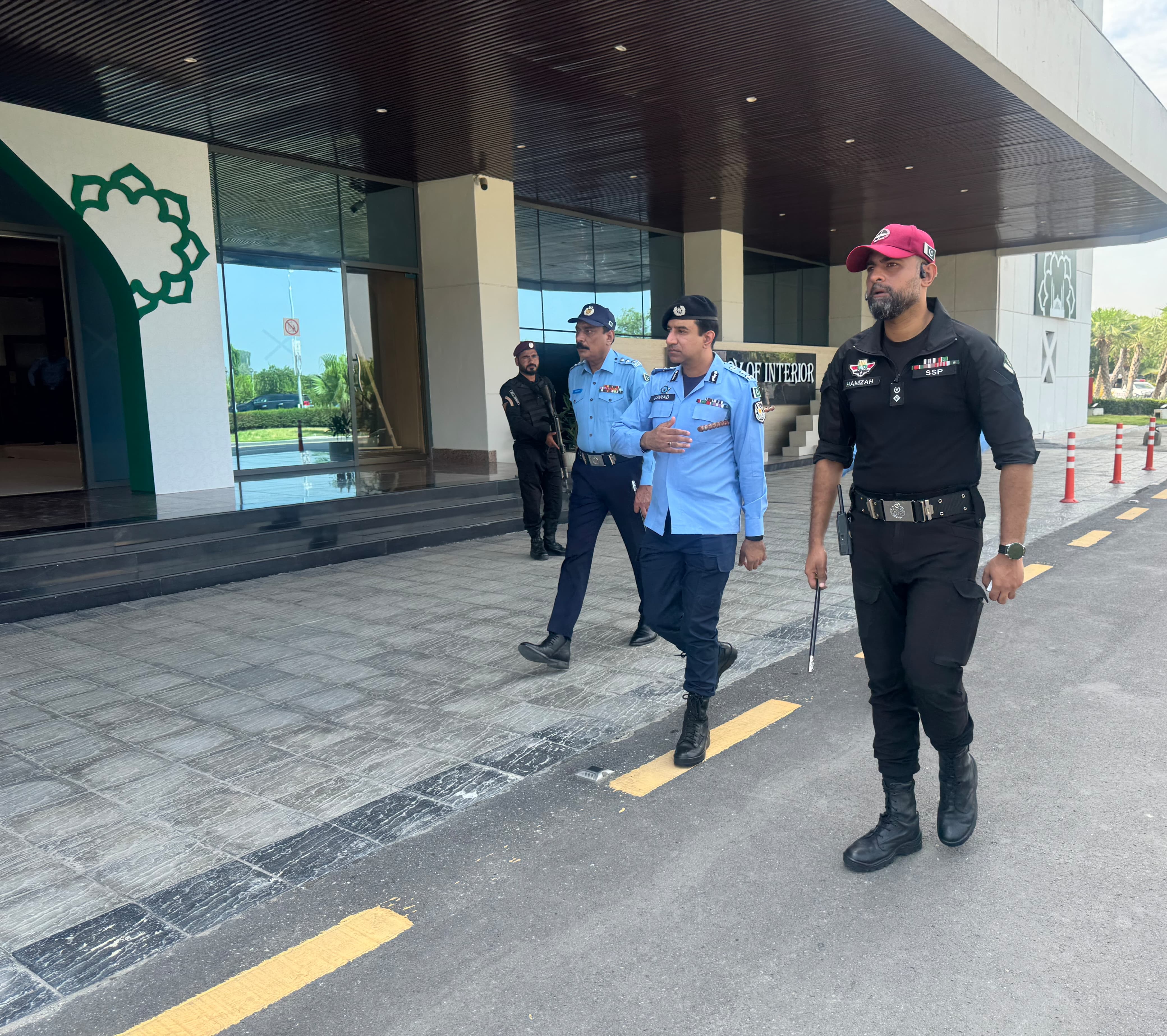 DIG Islamabad visits various duty points, reviews security arrangements