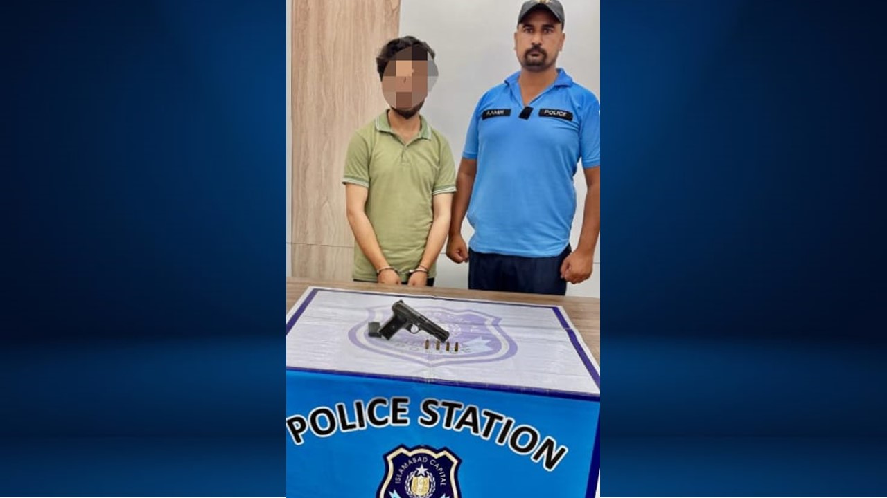 22 outlaws arrested; drugs and weapons recovered