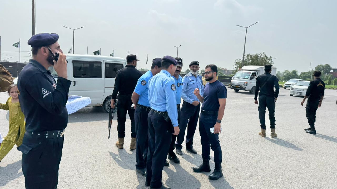 SSP Operations Islamabad visits various duty points; review security measures