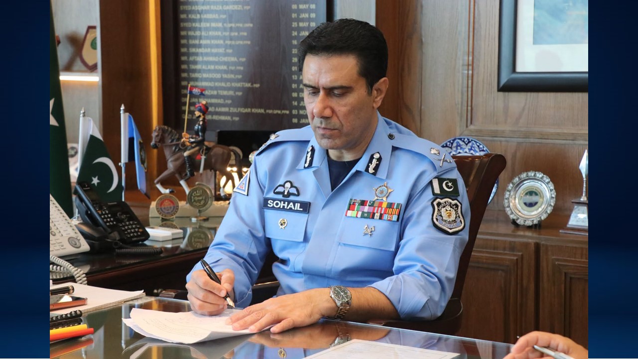 IGP Islamabad Commends Outstanding Police Performance, Awards Certificates of Appreciation and Addresses Officers’ Grievances