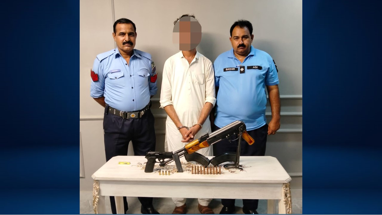 11 outlaws arrested; drugs and weapons recovered