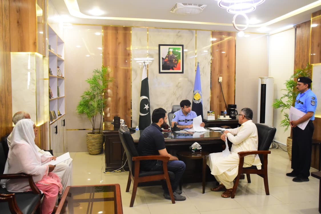DIG Islamabad and Zonal SPs Hold Open Courts to Address Public Grievances