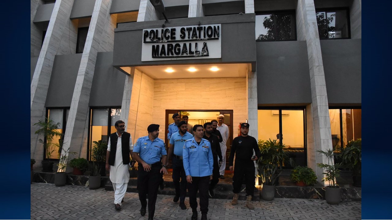 IGP Islamabad Visits Margalla Police Station and F-6 Police Facilitation Centre, Directs Improvement in Public Services